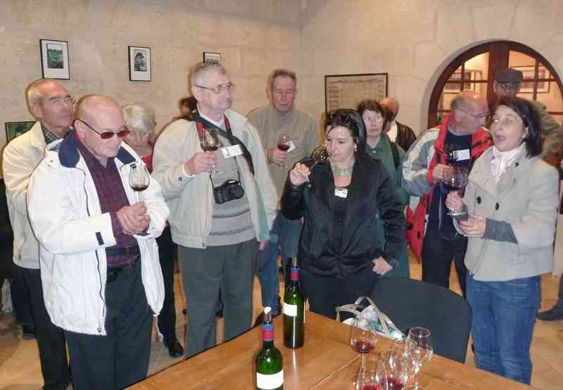 3_P1110712 (Morin).jpg - ... et on déguste...